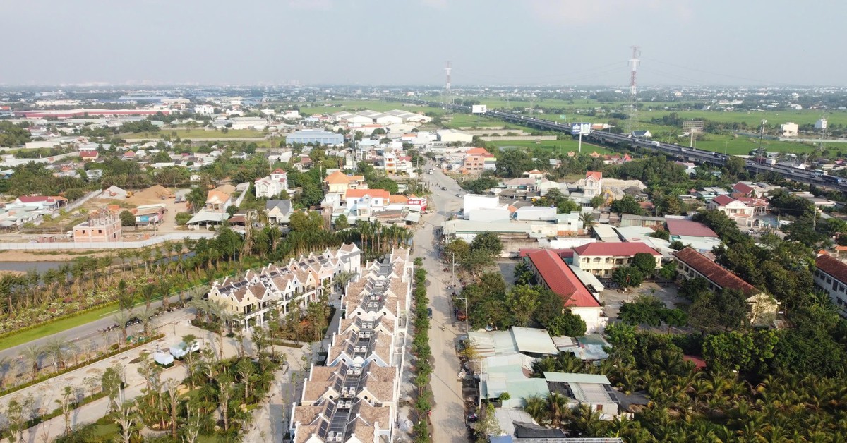 Cửa ngõ phía Tây TP.HCM tất bật với loạt công trình hạ tầng những ngày cuối năm 2025