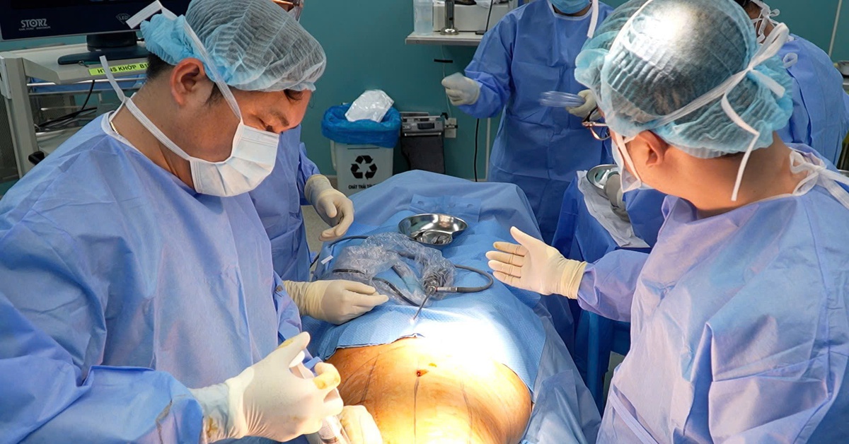 Thủng ruột, nhiễm trùng, trầm cảm là biến chứng thường gặp phẫu thuật thẩm mỹ hiện nay