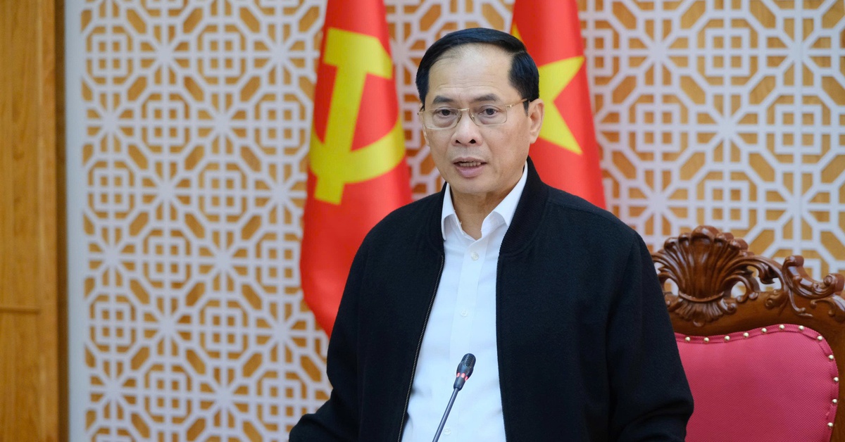 Phó thủ tướng Bùi Thanh Sơn: Tăng tốc để sớm có nhà cho người dân vùng lũ Lâm Đồng