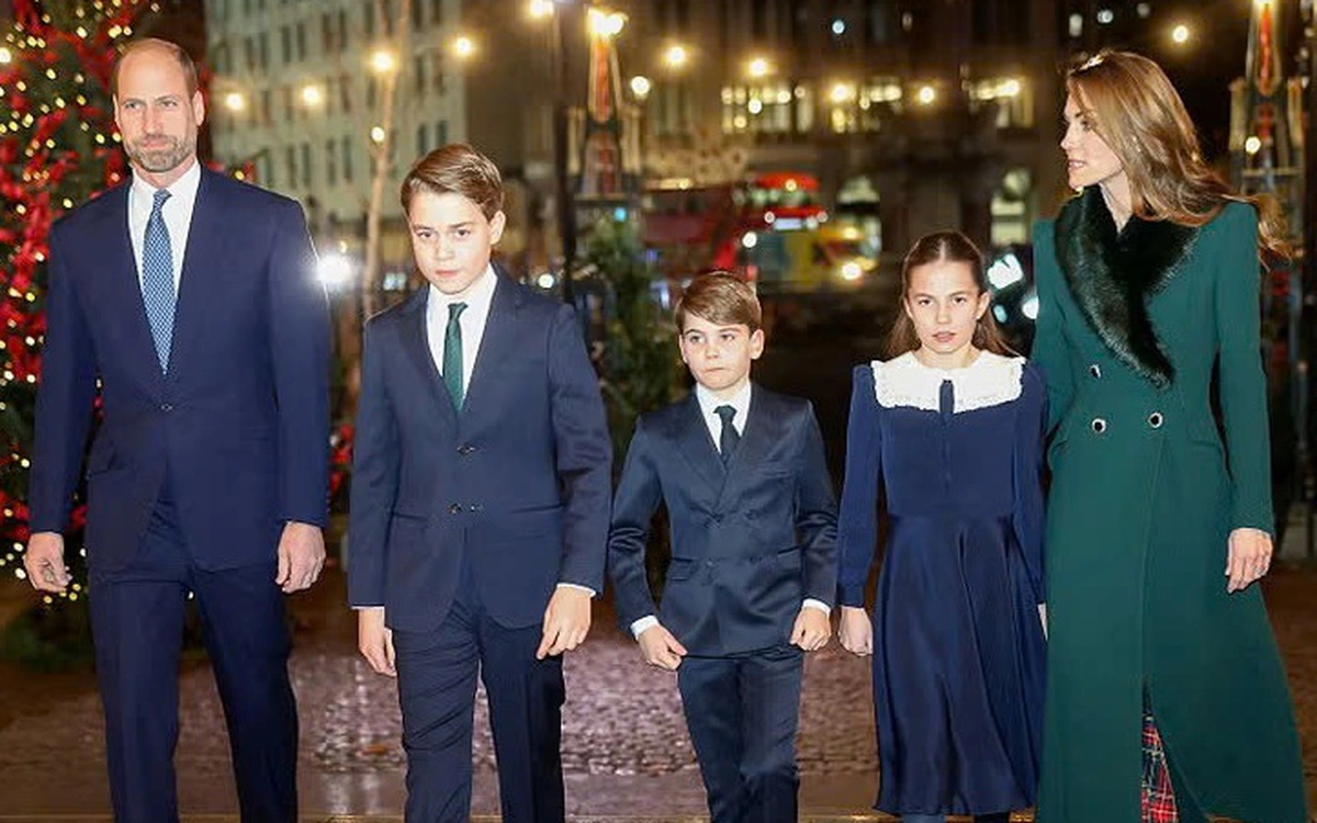 Gia đình Hoàng tử William dự lễ hát Thánh ca Giáng sinh