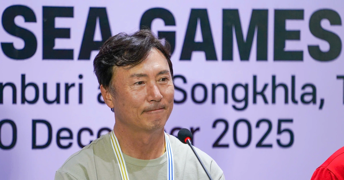 HLV U22 Lào thừa nhận vẫn còn khoảng cách quá lớn với bóng đá khu vực