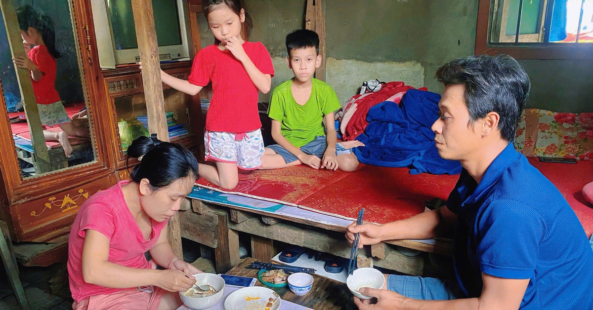 Nước có thể cuốn đi tường vách, nhưng không cuốn nổi gia đình mình