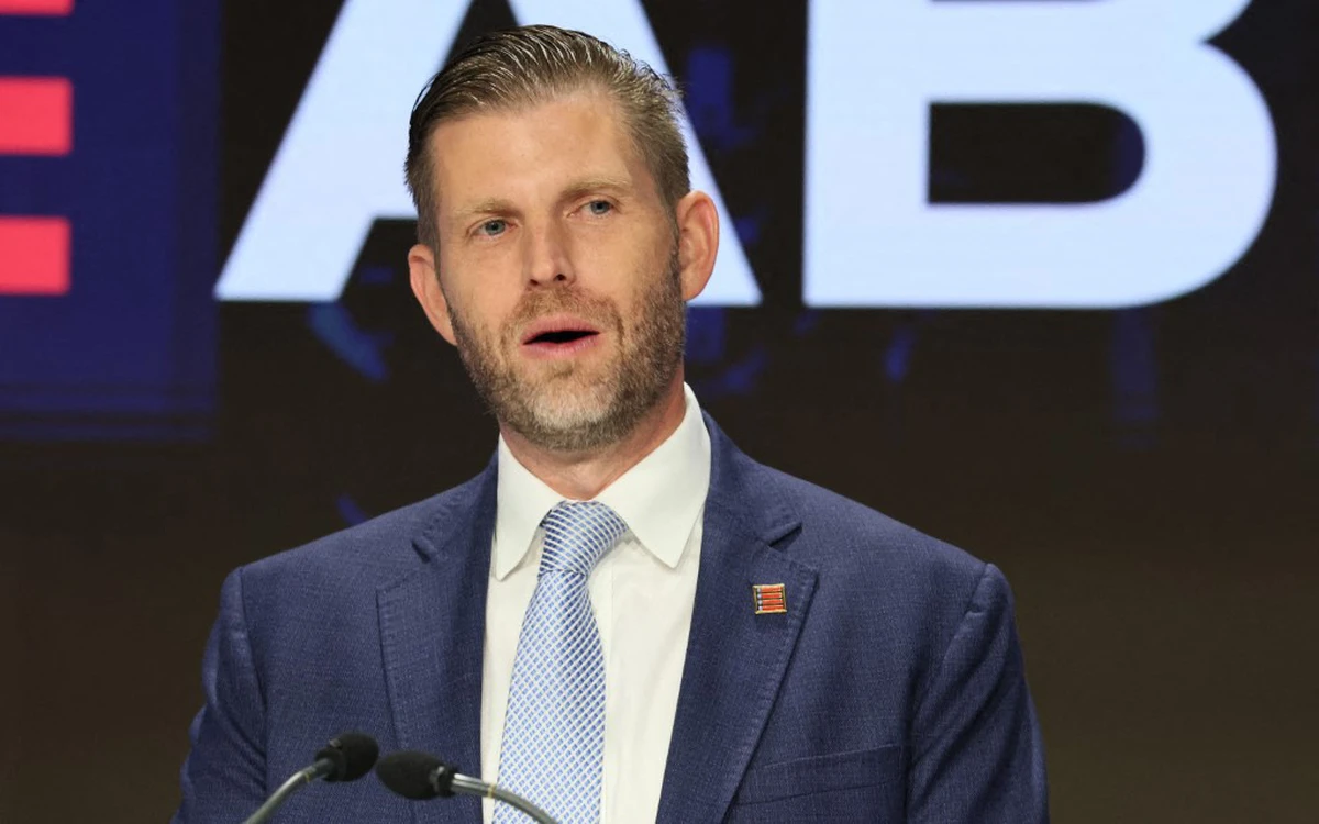 Giàu gấp 10 lần sau khi cha trở lại Nhà Trắng, con trai ông Trump úp mở tranh cử tổng thống