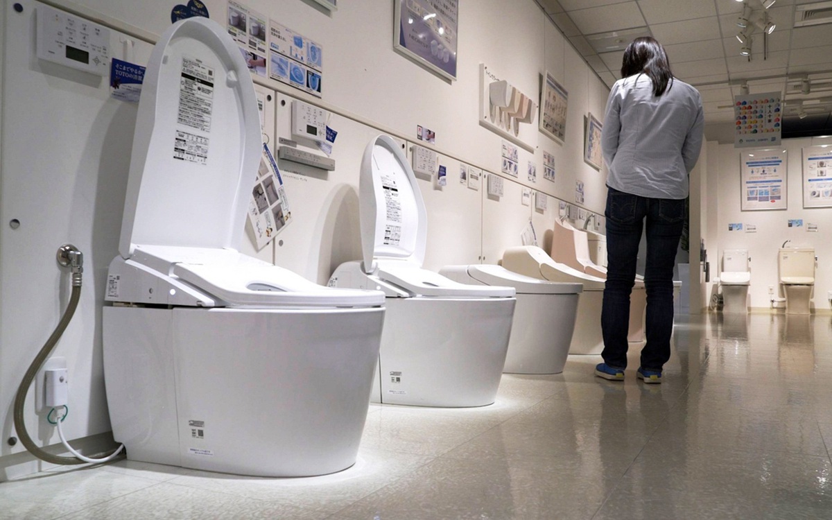 Bồn cầu thông minh giúp tầm soát ung thư, sỏi thận, dự đoán mãn kinh...