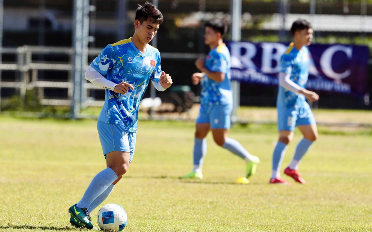 Tuyển U22 Việt Nam: Vị trí nào cho Khuất Văn Khang?