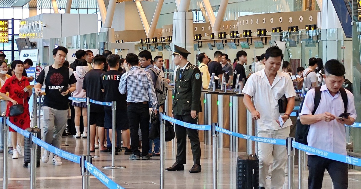 32 giờ 'giải cứu' đội bay Airbus A320