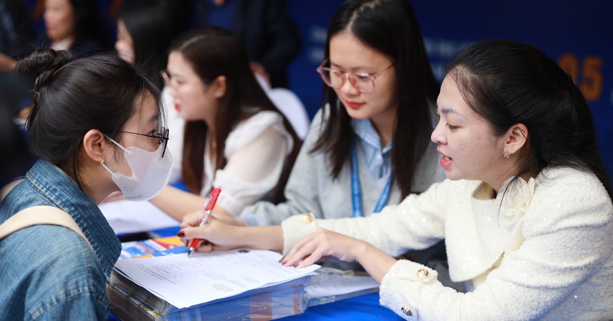 Chương trình Tư vấn tuyển sinh - hướng nghiệp 2026: Trải dài 15 tỉnh thành, hàng loạt đổi mới