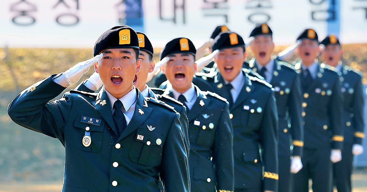 Lương thấp khiến số sĩ quan trẻ Hàn Quốc rời quân ngũ ở mức kỷ lục