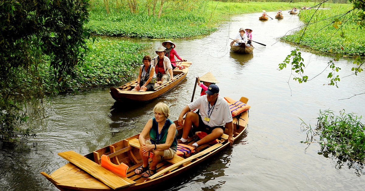 Khách quốc tế đến Việt Nam đông kỷ lục nhưng doanh nghiệp du lịch vẫn thất thu