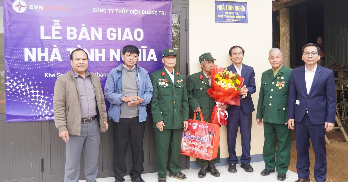 Công ty Thủy điện Quảng Trị bàn giao hai nhà tình nghĩa tại xã Khe Sanh