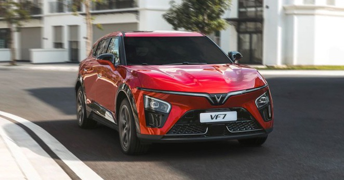 VinFast VF 7 được vinh danh Thiết kế của năm tại Ấn Độ