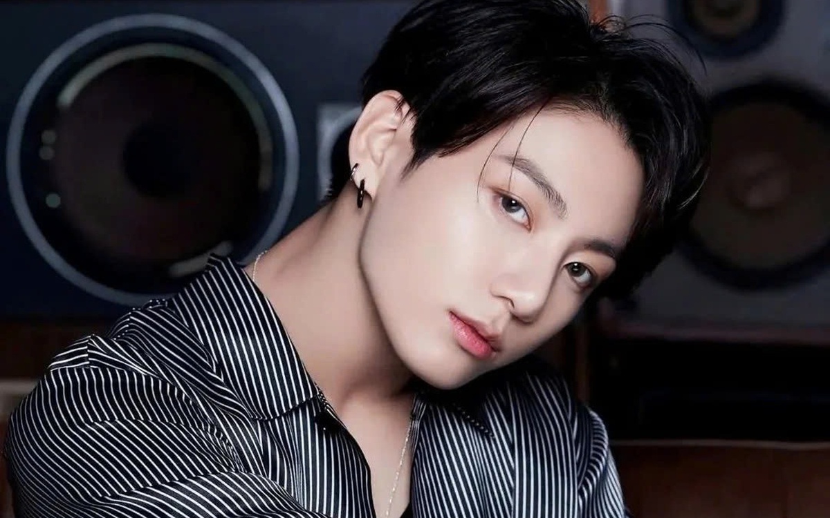 Jungkook BTS giúp tạp chí Rolling Stone bùng nổ doanh số