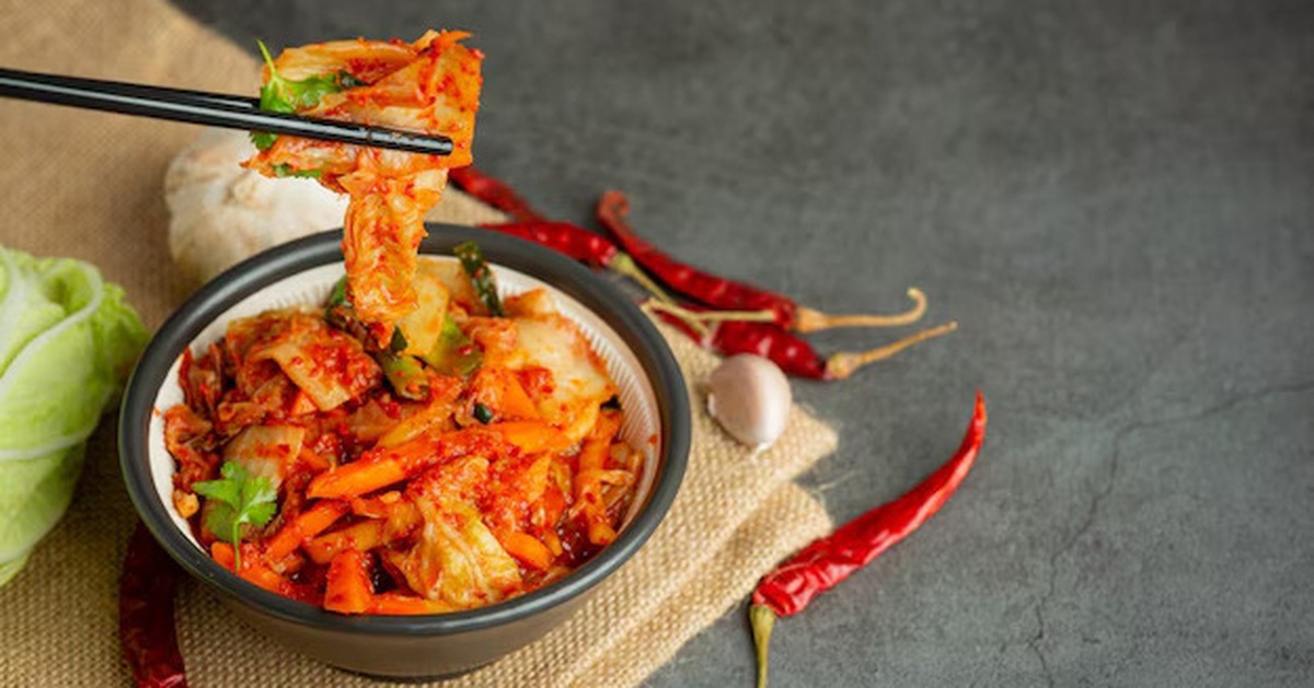 Ăn dưa chua, uống sữa lên men giúp giảm lo âu