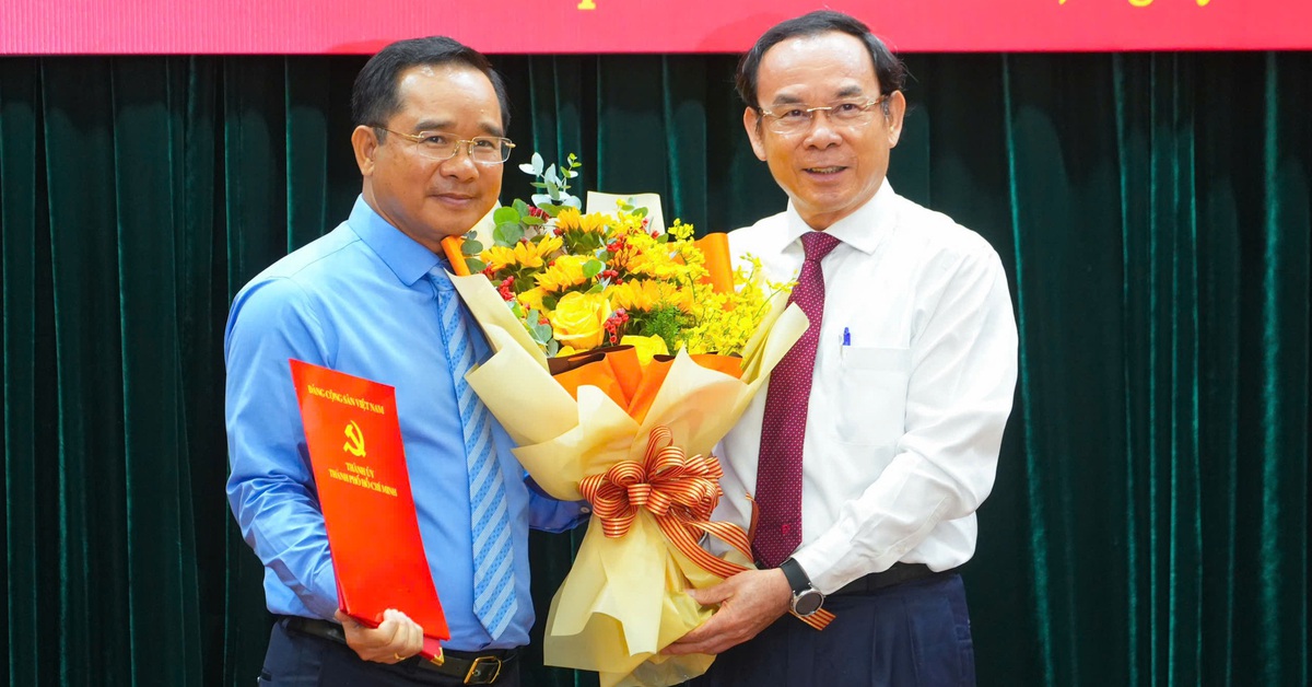 Miễn nhiệm chức danh Chủ tịch HĐND tỉnh Long An với ông Nguyễn Văn Được - Tuổi Trẻ Online