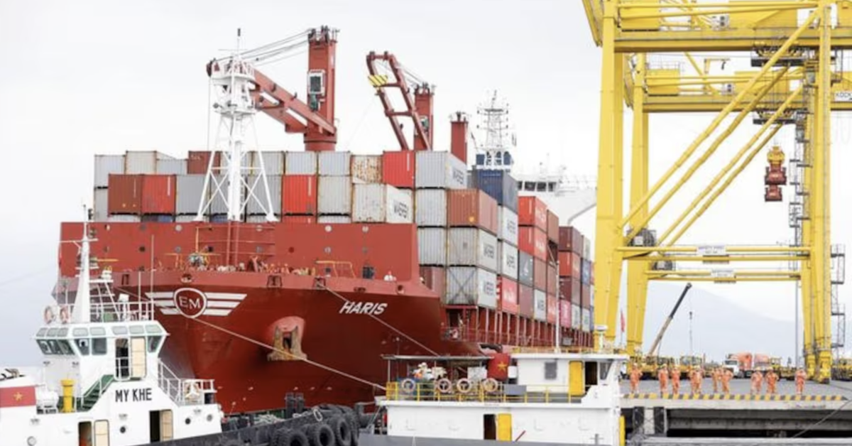 Mỹ tăng mạnh thâm hụt thương mại trong tháng trước khi ông Trump nhậm chức - Tuổi Trẻ Online