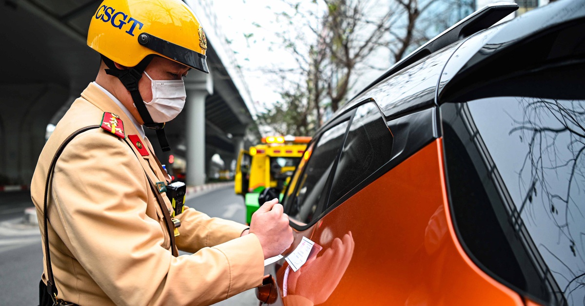 Bỏ xe, không tới xử lý vi phạm giao thông sẽ không được cấp đổi bằng lái - Tuổi Trẻ Online