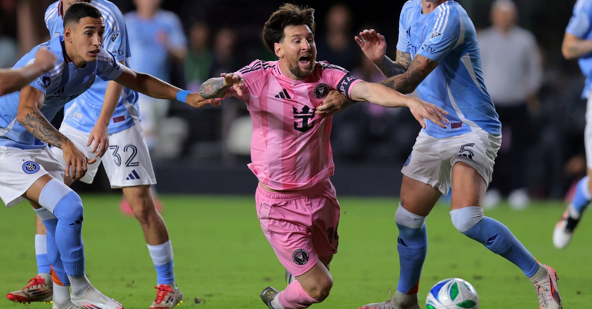 Messi tiết lộ 'chưa từng có một ngày hạnh phúc' ở PSG - Tuổi Trẻ Online