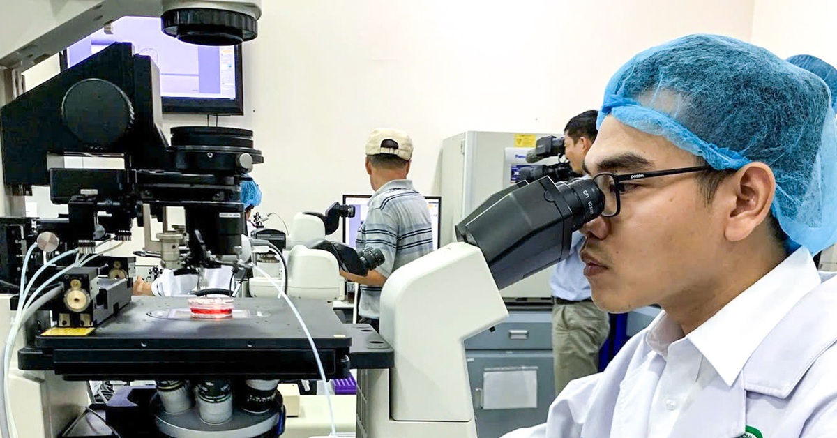 Để giữ chân các nhà khoa học tài năng