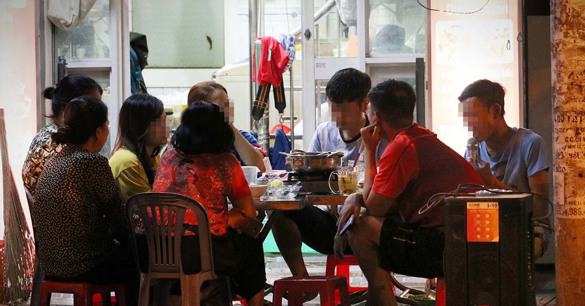Ồn ào đinh tai nhức óc, báo khu phố không trả lời, báo phường thì hứa kiểm tra