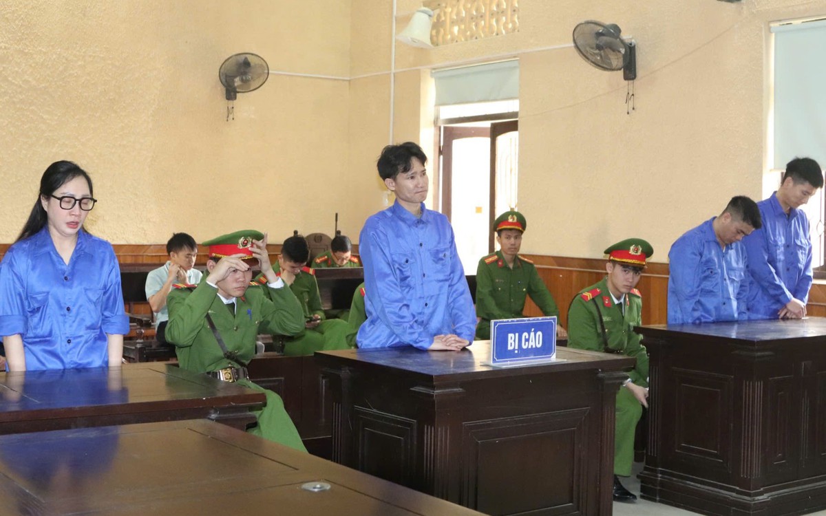 Tuyên án băng nhóm mua bán người đưa sang đặc khu kinh tế Tam giác vàng