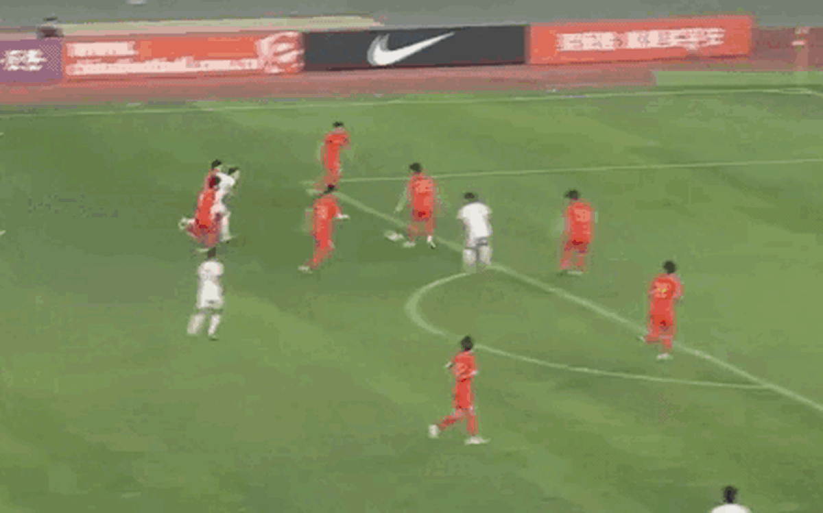 Video: Bàn thắng từ quả phạt đền tranh cãi của U22 Trung Quốc trước U22 Việt Nam