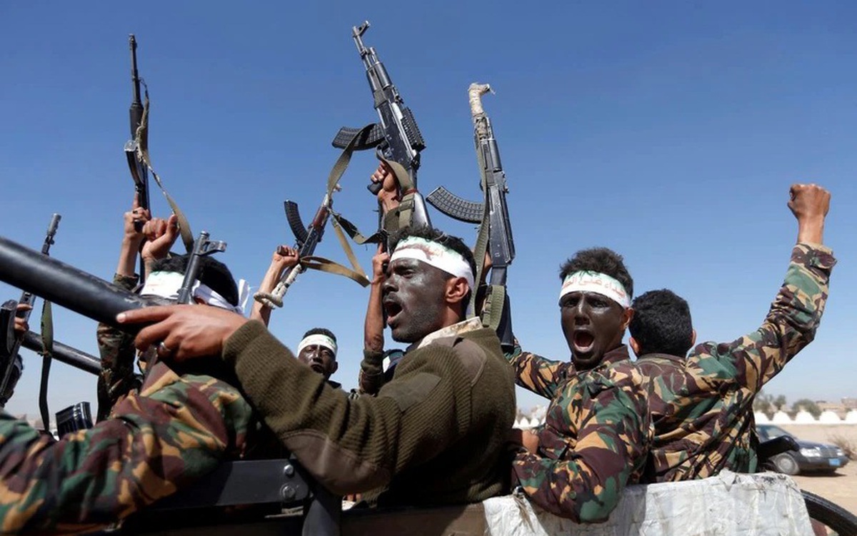 Nhà Trắng thêm nhầm nhà báo vào nhóm chat kế hoạch tấn công Houthi