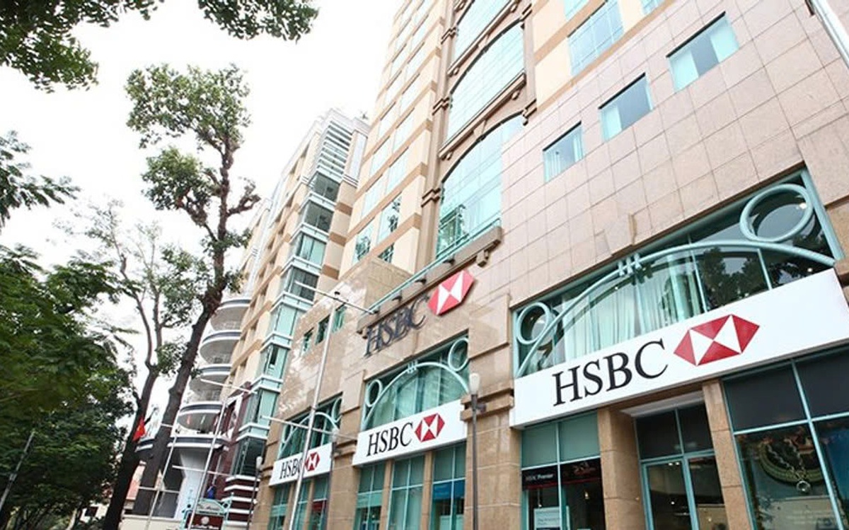 Lãi giảm, thu nhập bình quân nhân viên HSBC gần 1 tỉ đồng/năm, cao hơn ngân hàng nội