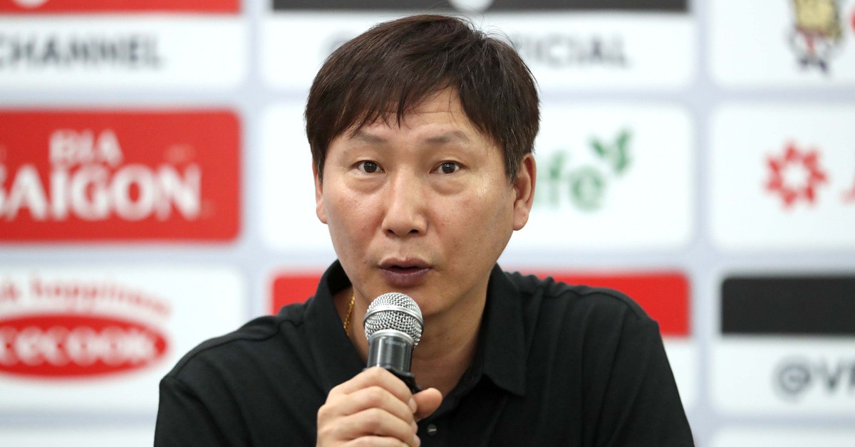 HLV Kim Sang Sik vẫn tiếc nuối dù Việt Nam thắng Lào 5-0
