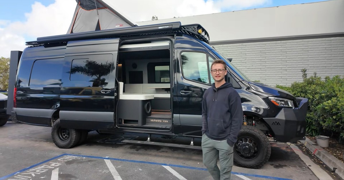 Nhà di động Mercedes-Benz Sprinter như khách sạn 5 sao: Giá ngang Rolls-Royce Phantom, bếp ẩn, spa