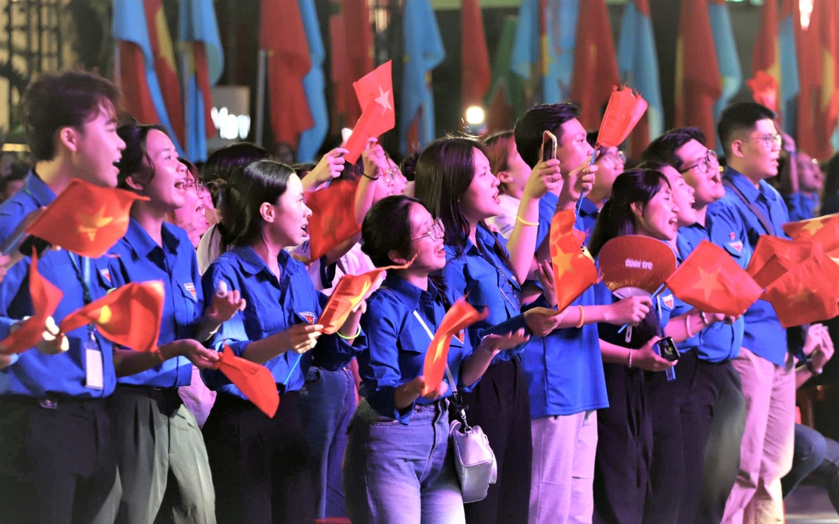 Thanh niên cống hiến khởi đầu từ việc nhỏ, dần tạo ra tiền đề lớn