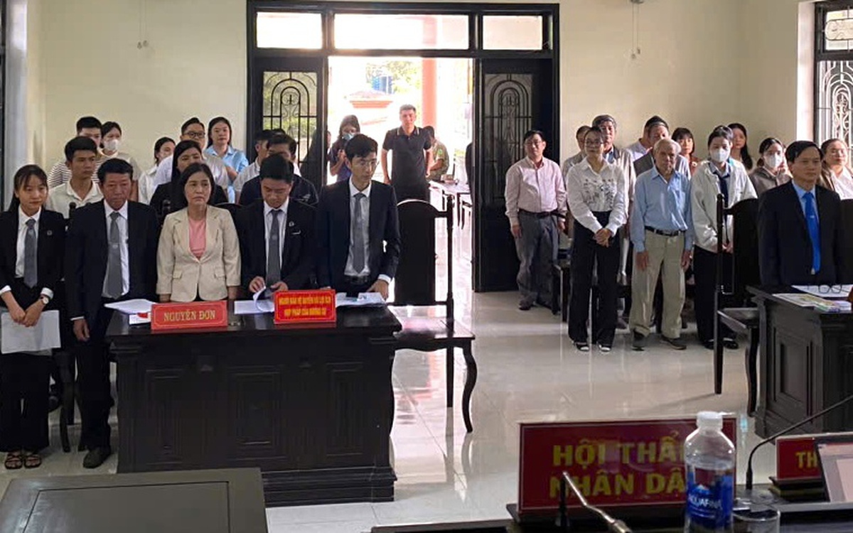 Đang xử vụ kiện vé số trúng giải đặc biệt bị rách ở Huế