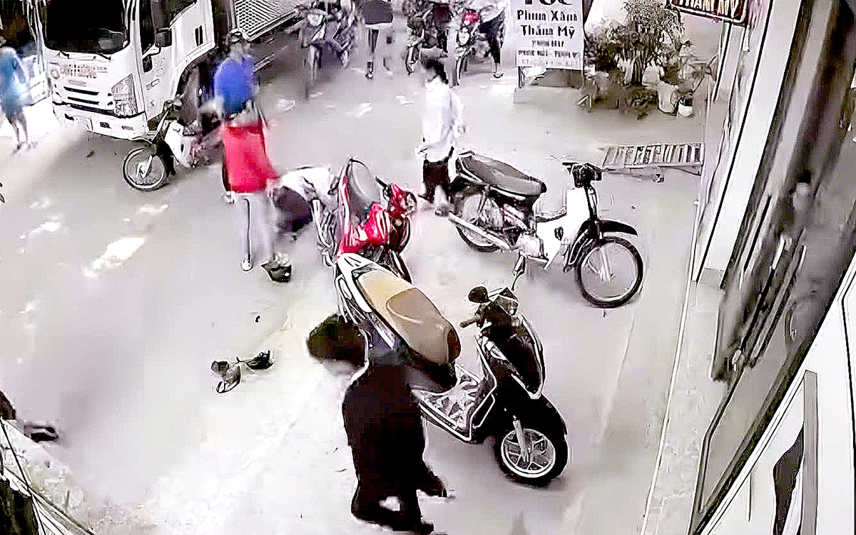 Điều tra vụ nam sinh bị đánh hội đồng trên đường đi học về