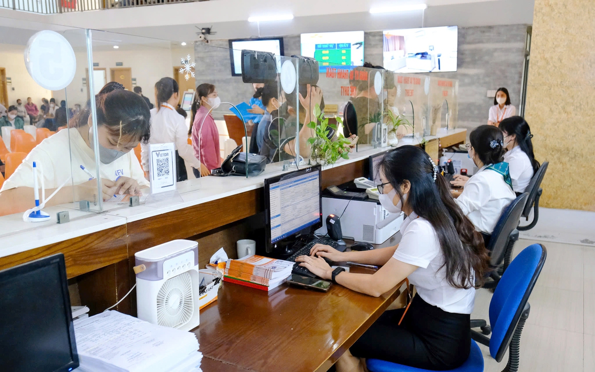 Từ ngày 1-7 khám chữa bệnh với Bảo hiểm y tế, người bệnh thêm nhiều quyền lợi