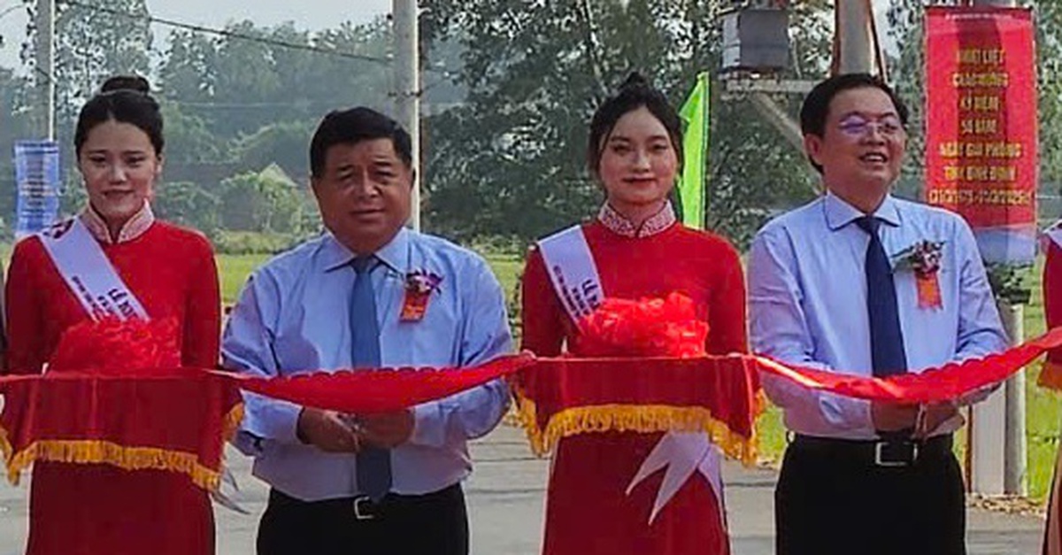 Khánh thành đường 1.170 tỉ đồng nối cảng Quy Nhơn với khu công nghiệp Becamex Bình Định