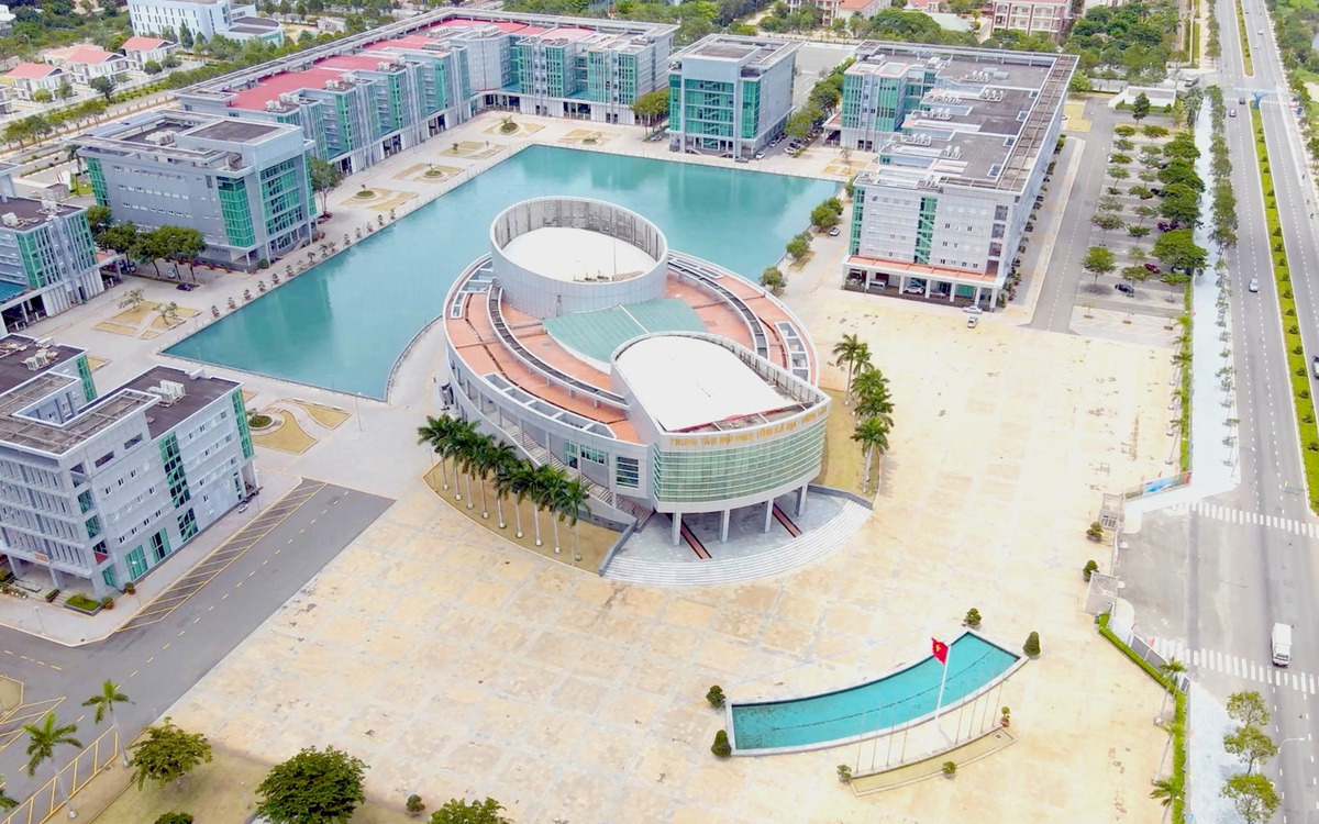 Trụ sở dôi dư, tài sản khủng cần khai thác