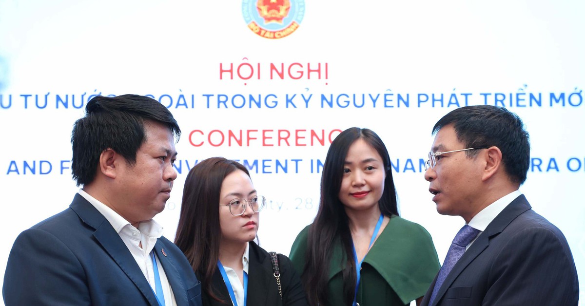 Nhà đầu tư nhỏ lẻ chưa mặn mà đầu tư qua quỹ