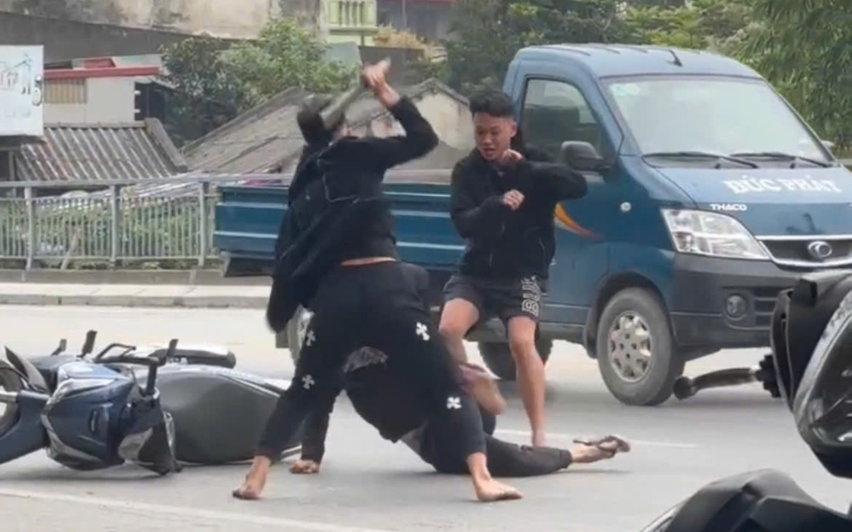 Điều tra nghi án dùng dao giết người tại TP Thanh Hóa