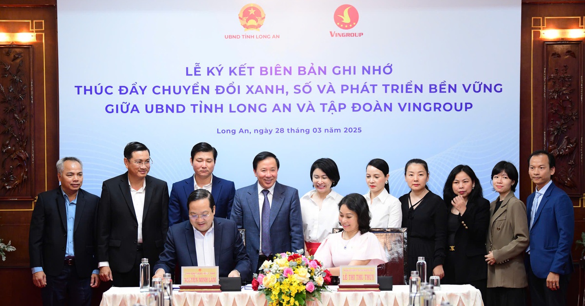 Long An hợp tác Vingroup phát triển dự án tín chỉ carbon, xe buýt điện trên địa bàn tỉnh