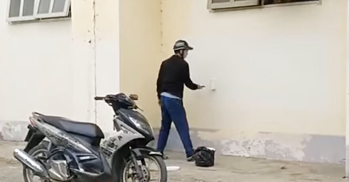 Người đi ô tô xịt sơn 'khỏi hen 100%': Phường bắt đi sơn lại, 'tác giả' mong không bị phạt