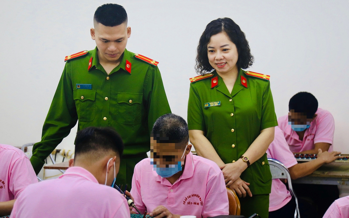 'Người thầy' áo xanh trong hành trình hồi sinh cuộc đời người nghiện ma túy