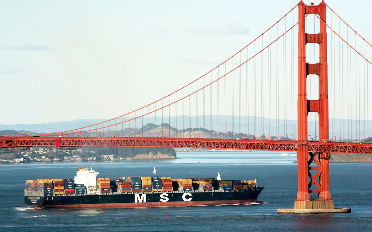 Ngành vận tải biển thấp thỏm vì ông Trump