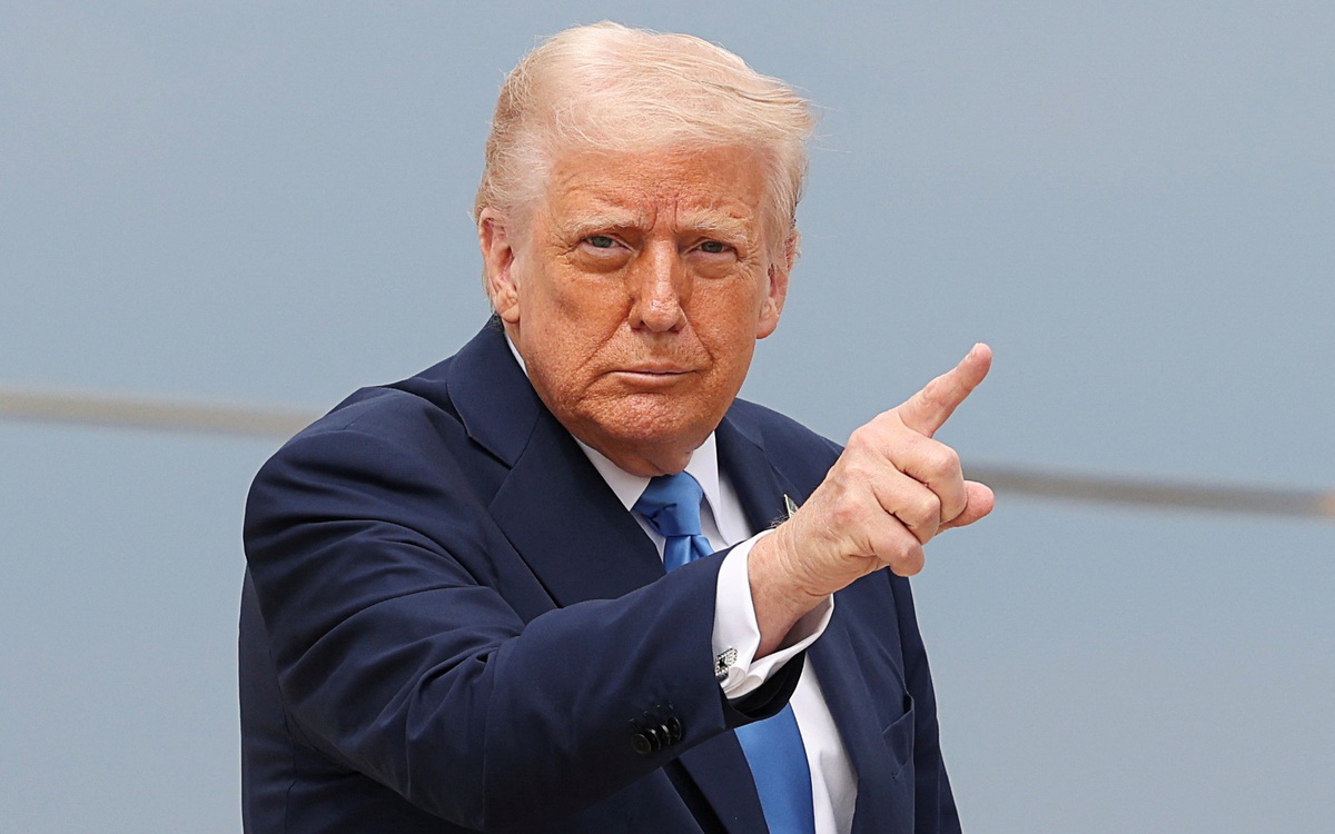 Ông Trump: Không quan tâm nếu ô tô tăng giá, 100% lấy được Greenland