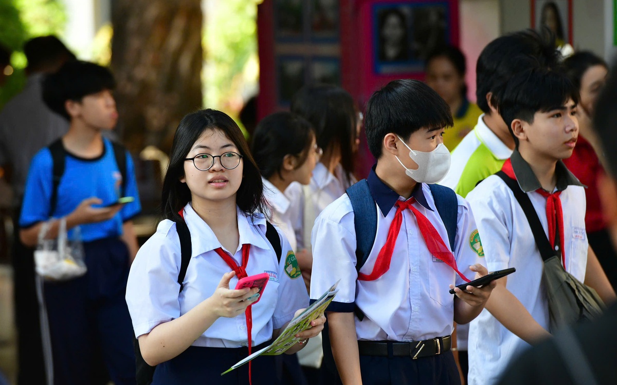Ngày hội Tự tin vào lớp 10: Học sinh háo hức đến từ sáng sớm