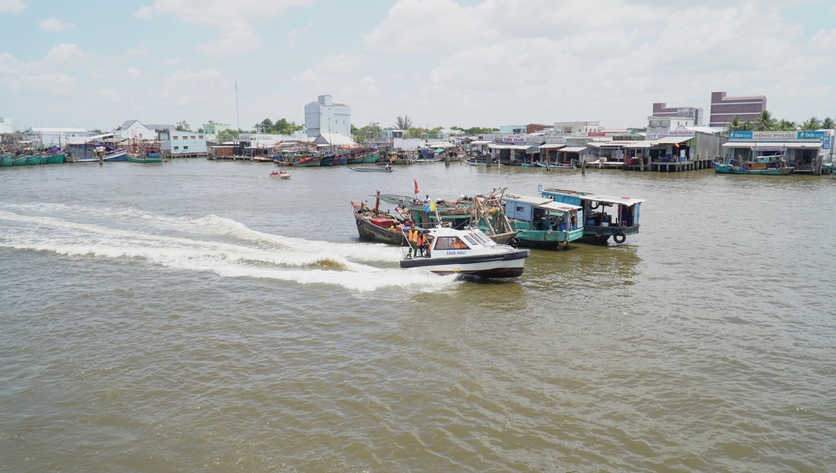 Tàu cá mất kết nối bị xử phạt hơn 200 triệu đồng