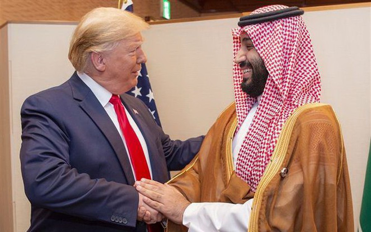 Ông Trump khen Saudi Arabia rất tử tế vì cam kết đầu tư 1.000 tỉ USD ở Mỹ