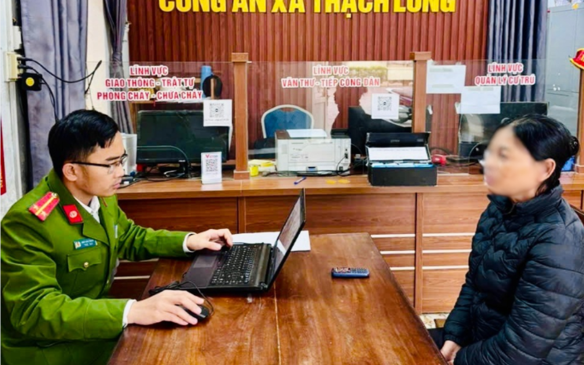 Người phụ nữ bỗng bị gọi điện kêu chuyển tiền để 'lấy lại sự trong sạch'