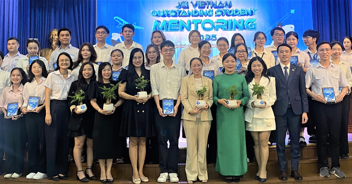 Thêm đôi cánh cho sinh viên nổi bật