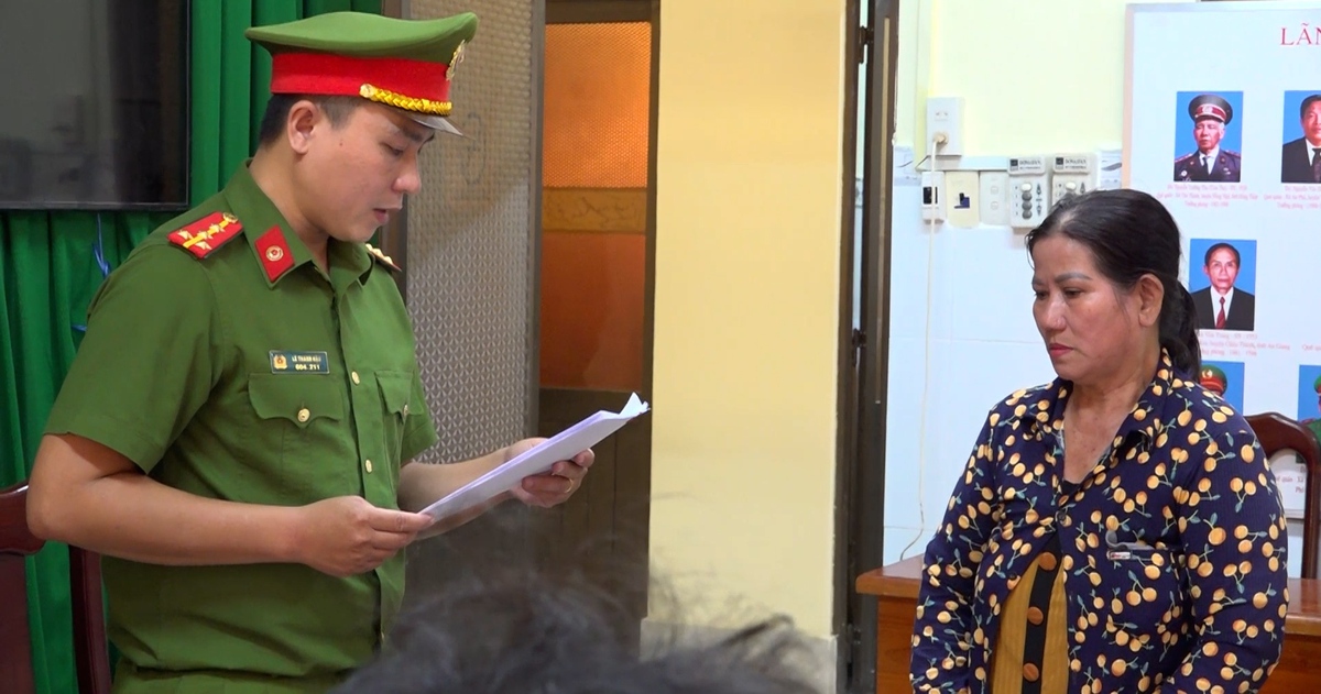 Bắt thêm 8 người vụ án môi giới mại dâm và mua dâm người dưới 18 tuổi ở An Giang - Tuổi Trẻ Online