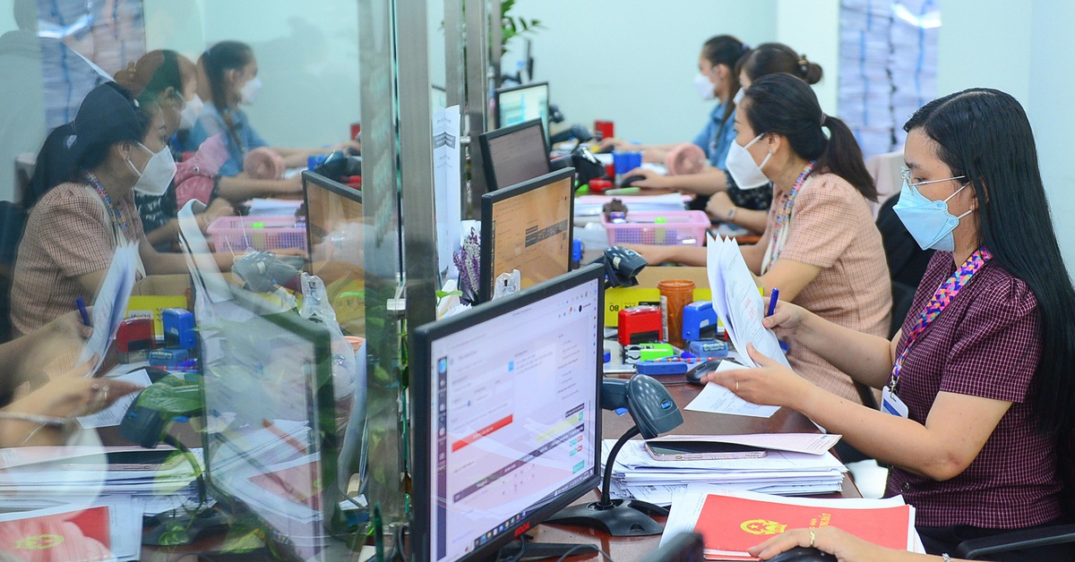 Bộ Nội vụ đề xuất các trường hợp được miễn trách nhiệm với cán bộ, công chức