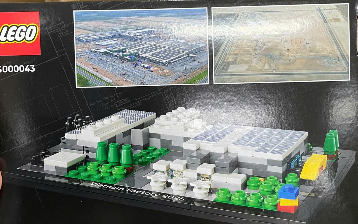 Giới sưu tầm săn lùng bộ xếp hình nhà máy Lego Việt Nam